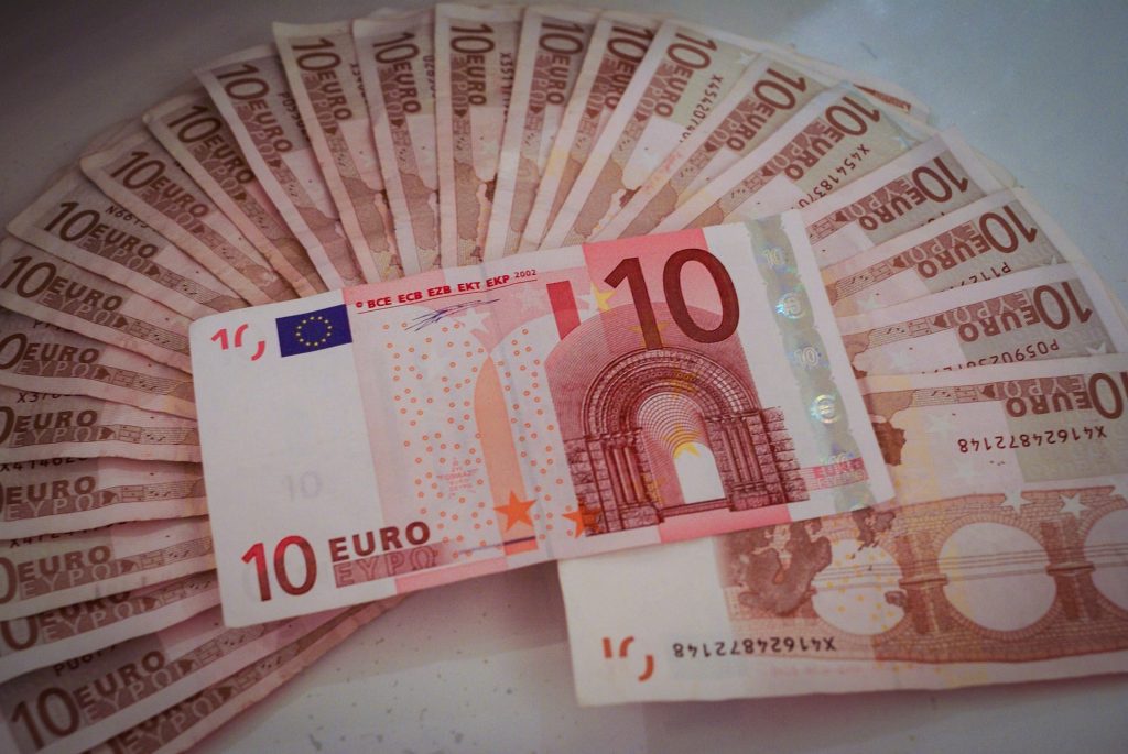 Puedes recuperar tu dinero con la reclamación de la tarjeta revolving Halcón Viajes