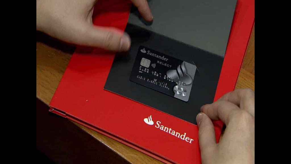 Así puedes Reclamar la Tarjeta Revolving del Banco Santander