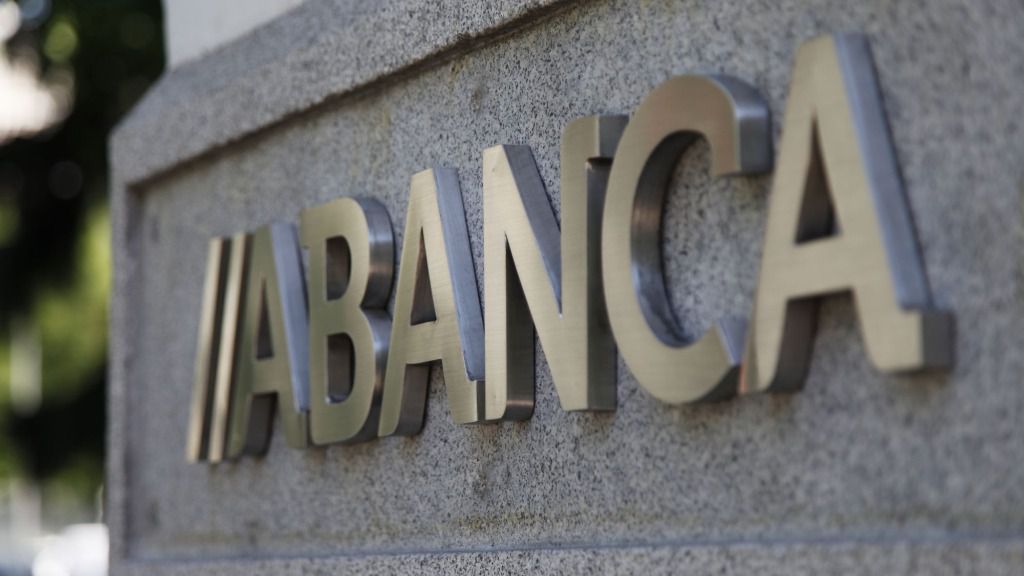 reclamar comisiones de abanca
