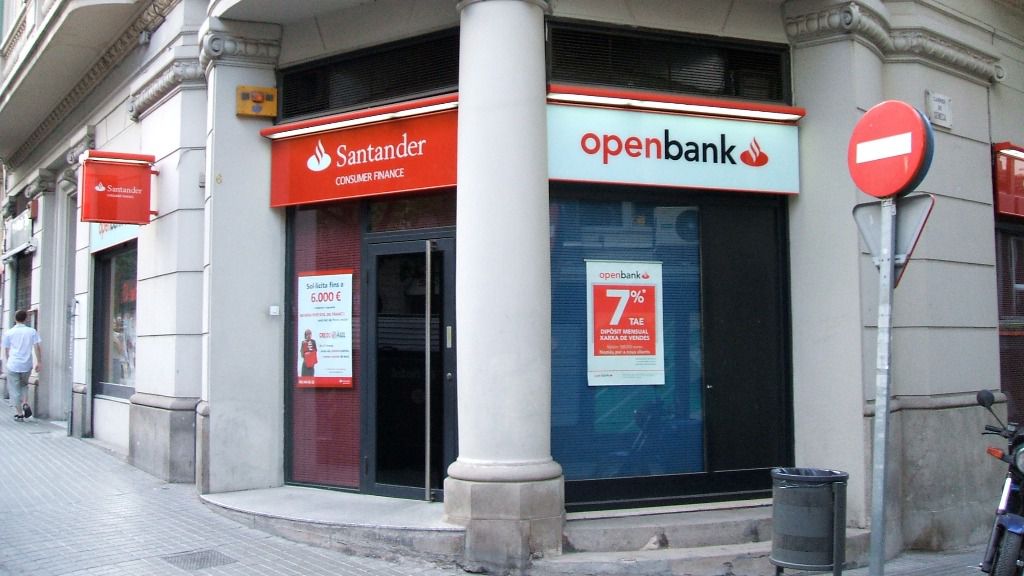 Openbank anunció el cobro de comisiones en febrero de 2021.