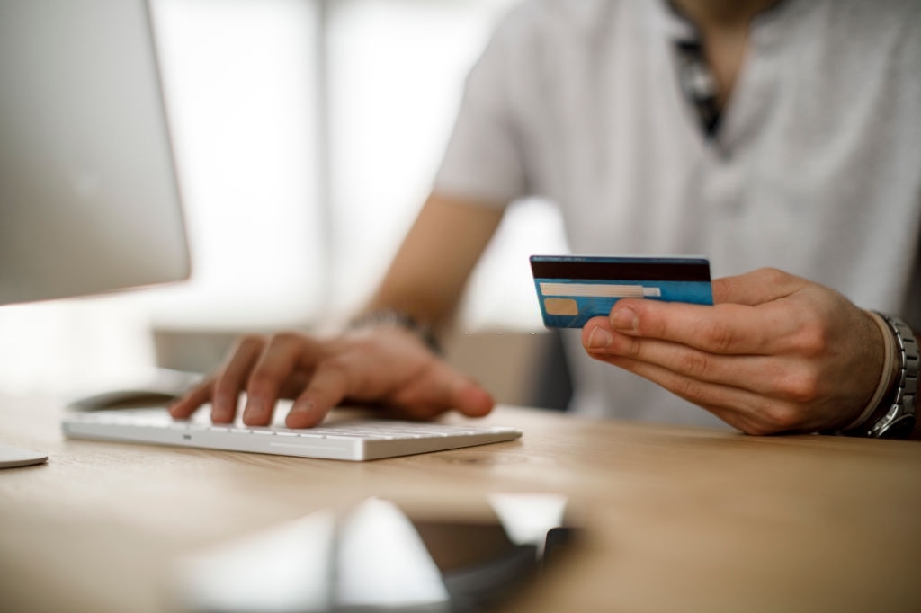 como cobrar con tarjeta de credito por internet