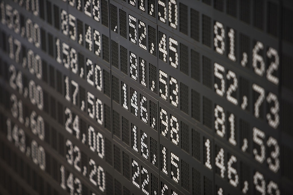 Cómo invertir y Comprar acciones en Bolsa