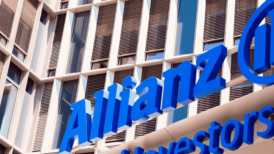 Allianz dará becas de 12.000€ para formar a agentes de seguros en España