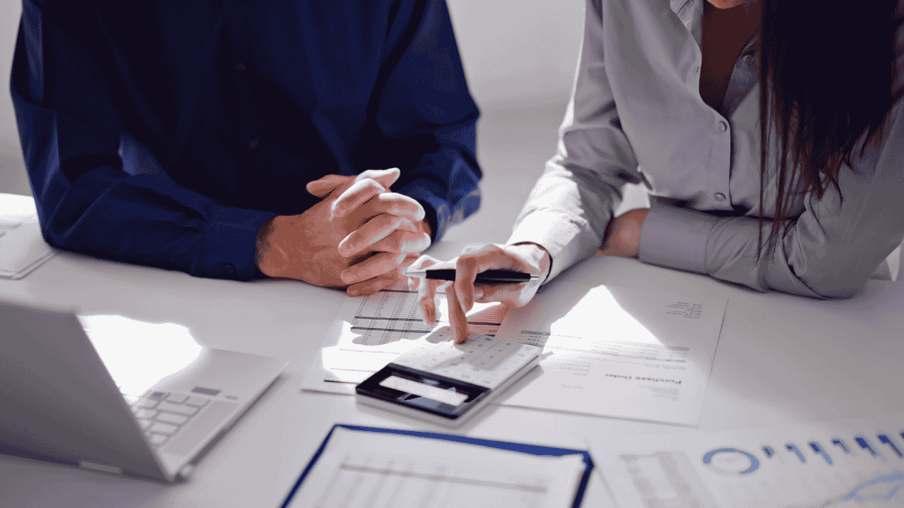 Si abro una cuenta bancaria para varias personas, ¿todos somos dueños del dinero?