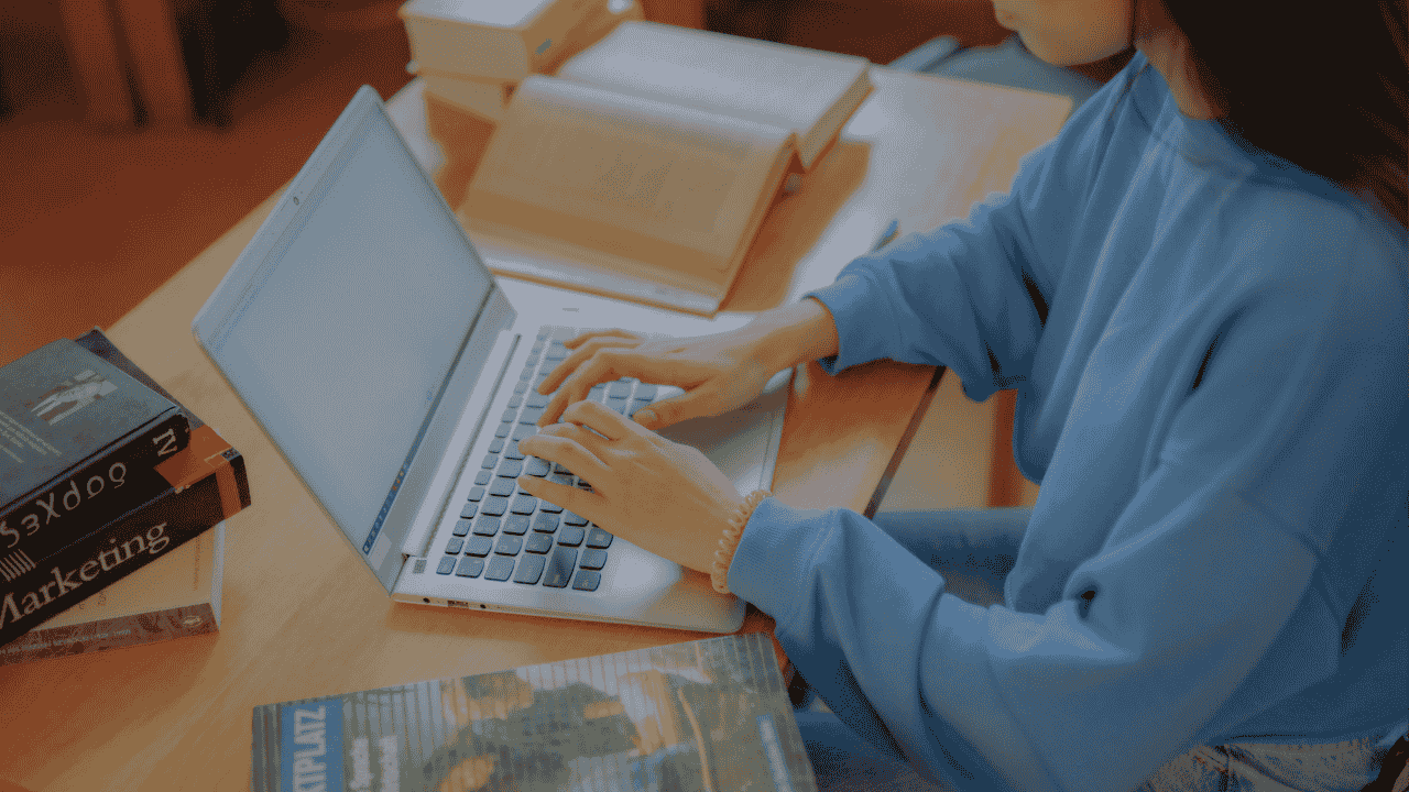 Sin NIE y sin residencia: así puedes tener una cuenta para extranjeros en España