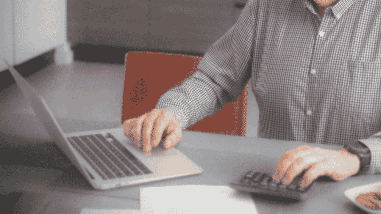 Bancos que adelantan la pensión en abril del 2026